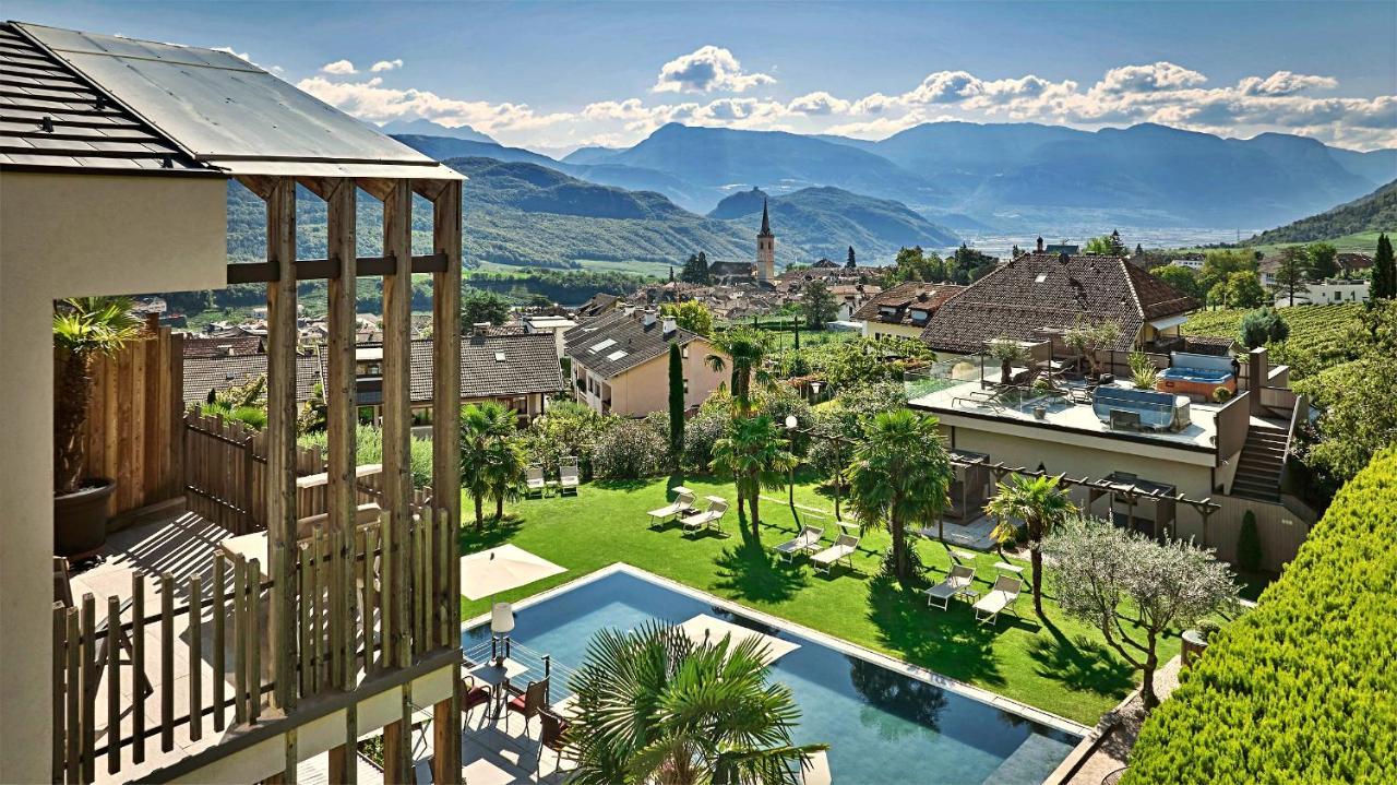 Das Panorama Designhotel Caldaro Exterior foto
